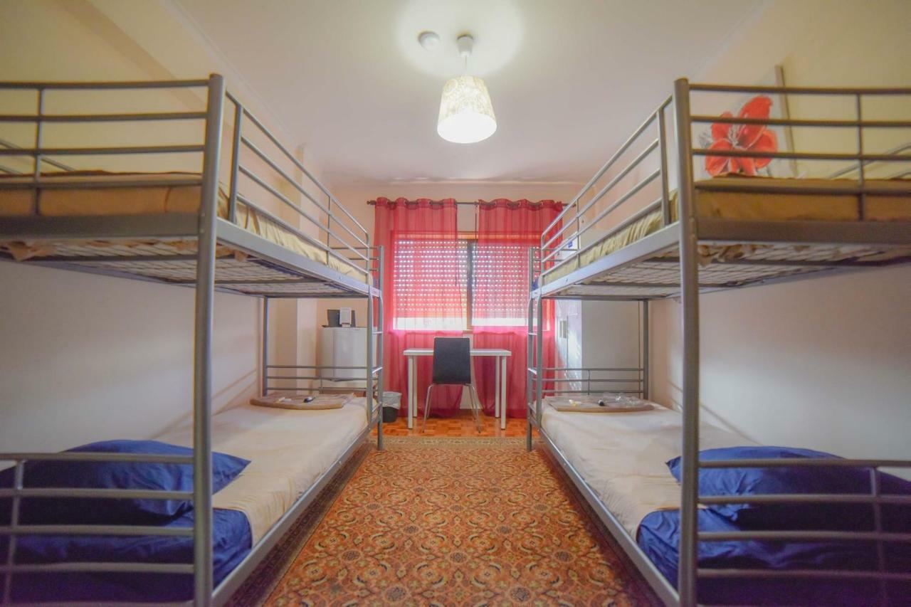 Quarto Com 4 Camas Porto Exteriér fotografie